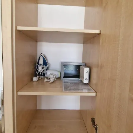 болгария первая линия 4 звезды со своим аквапарком бассейнами стоянкой Premier Apartment